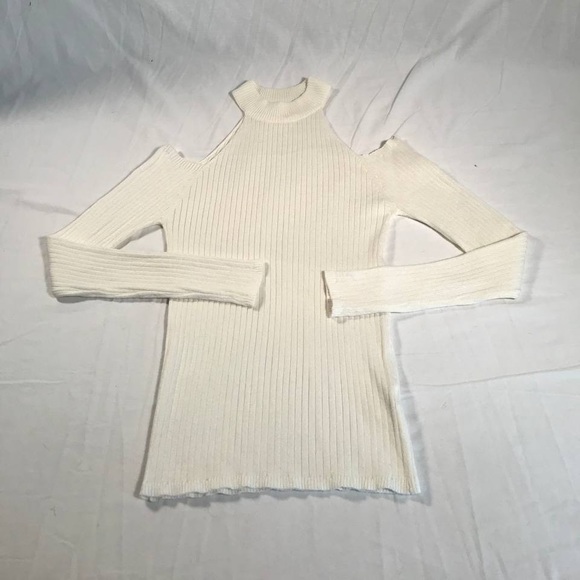 Ambiance Tops - Women’s Ambiance Cold Shoulder LS Shirt Size Small